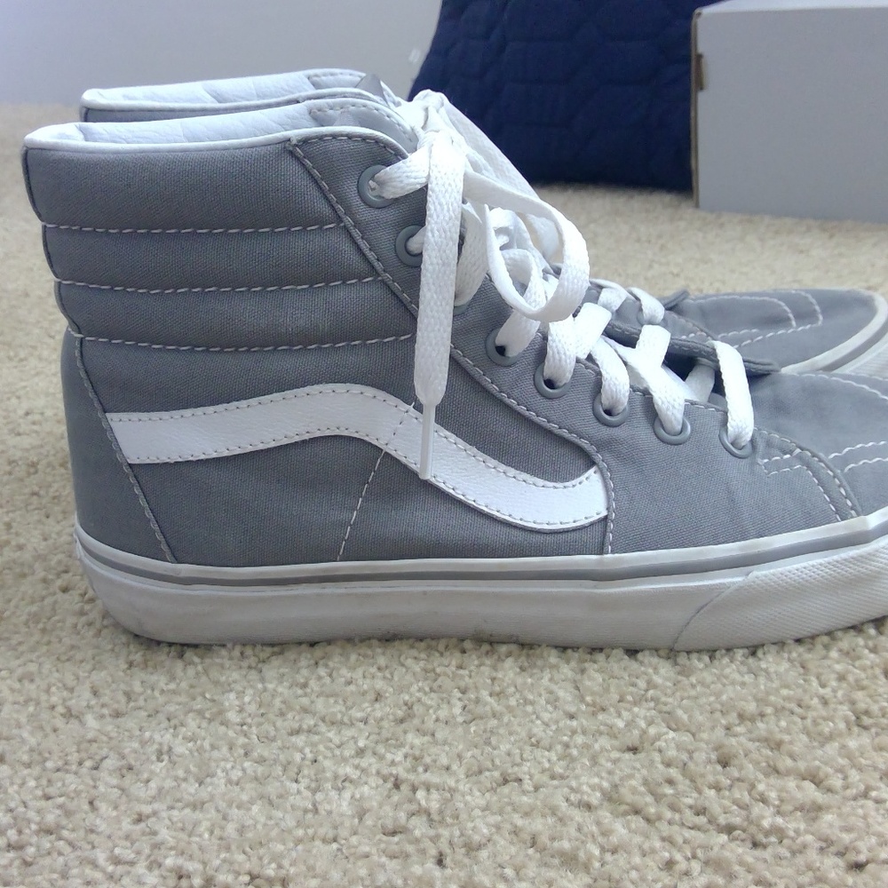 Sk8-Hi Vans - Picture 2 of 5